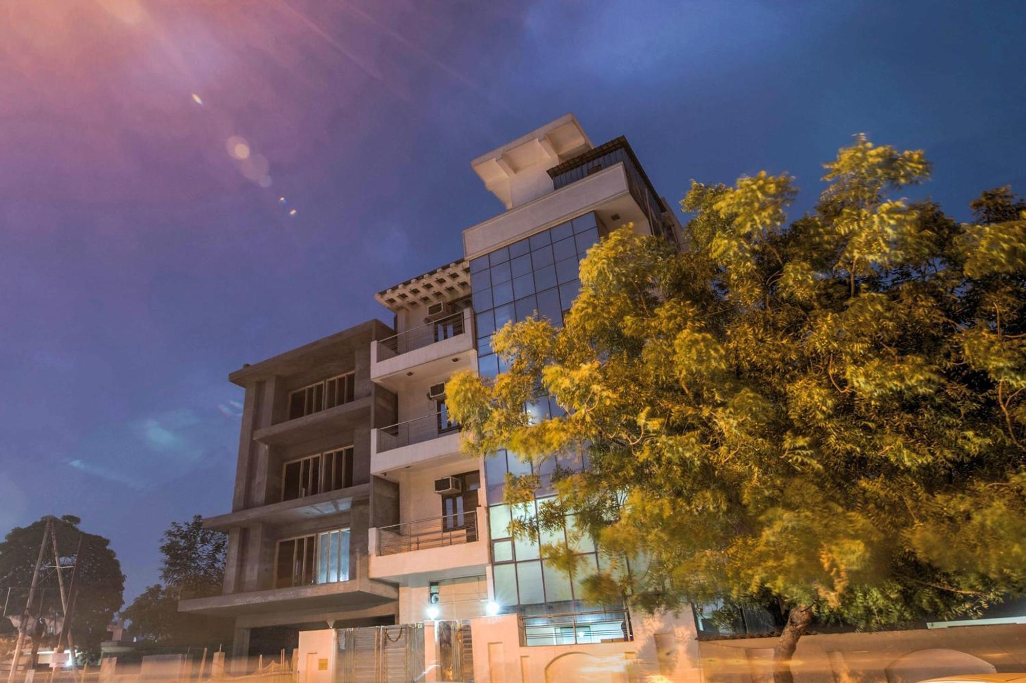Hotel O Crosswinds Residency Indirapuram Dış mekan fotoğraf