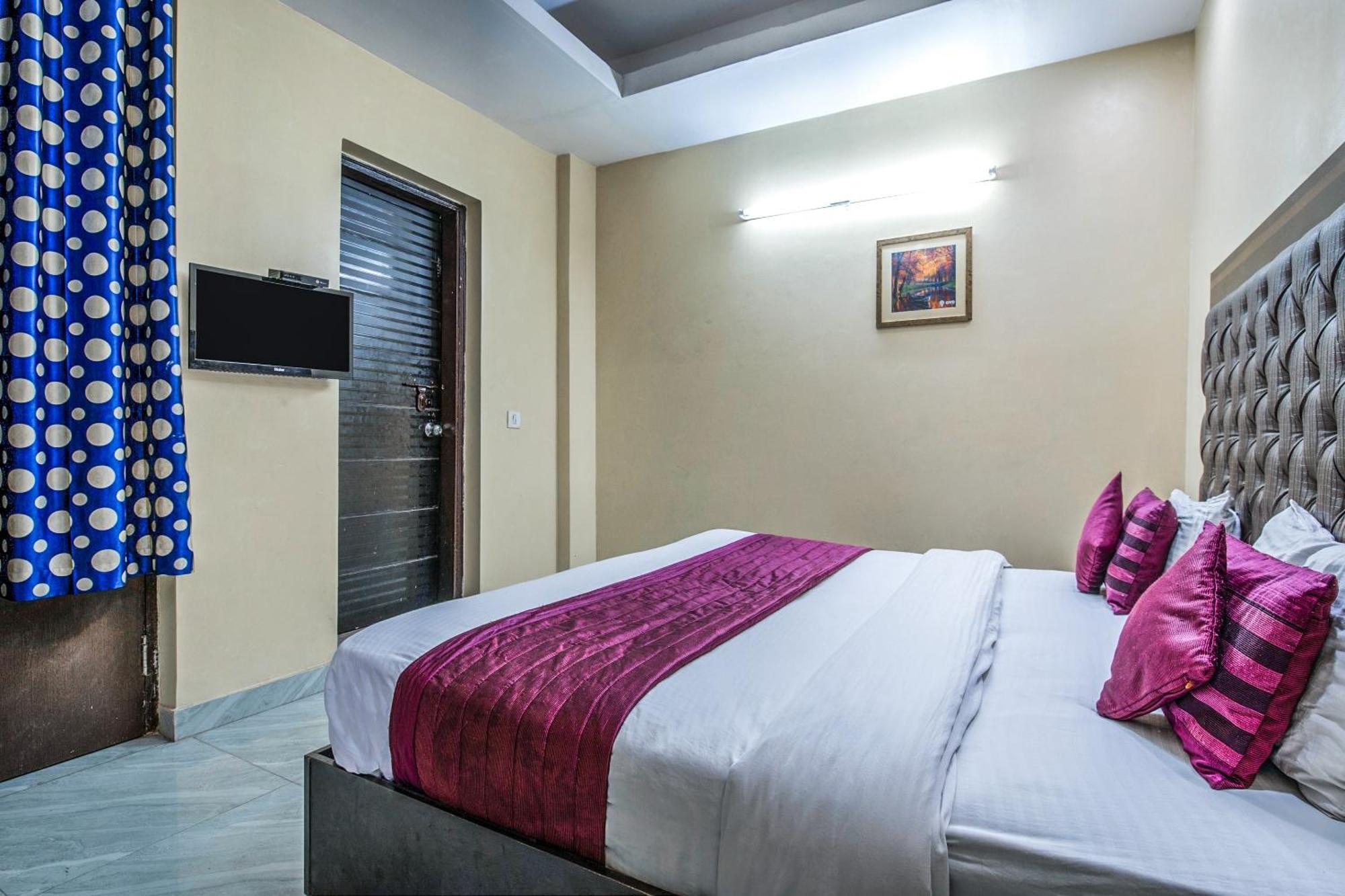 Hotel O Crosswinds Residency Indirapuram Dış mekan fotoğraf