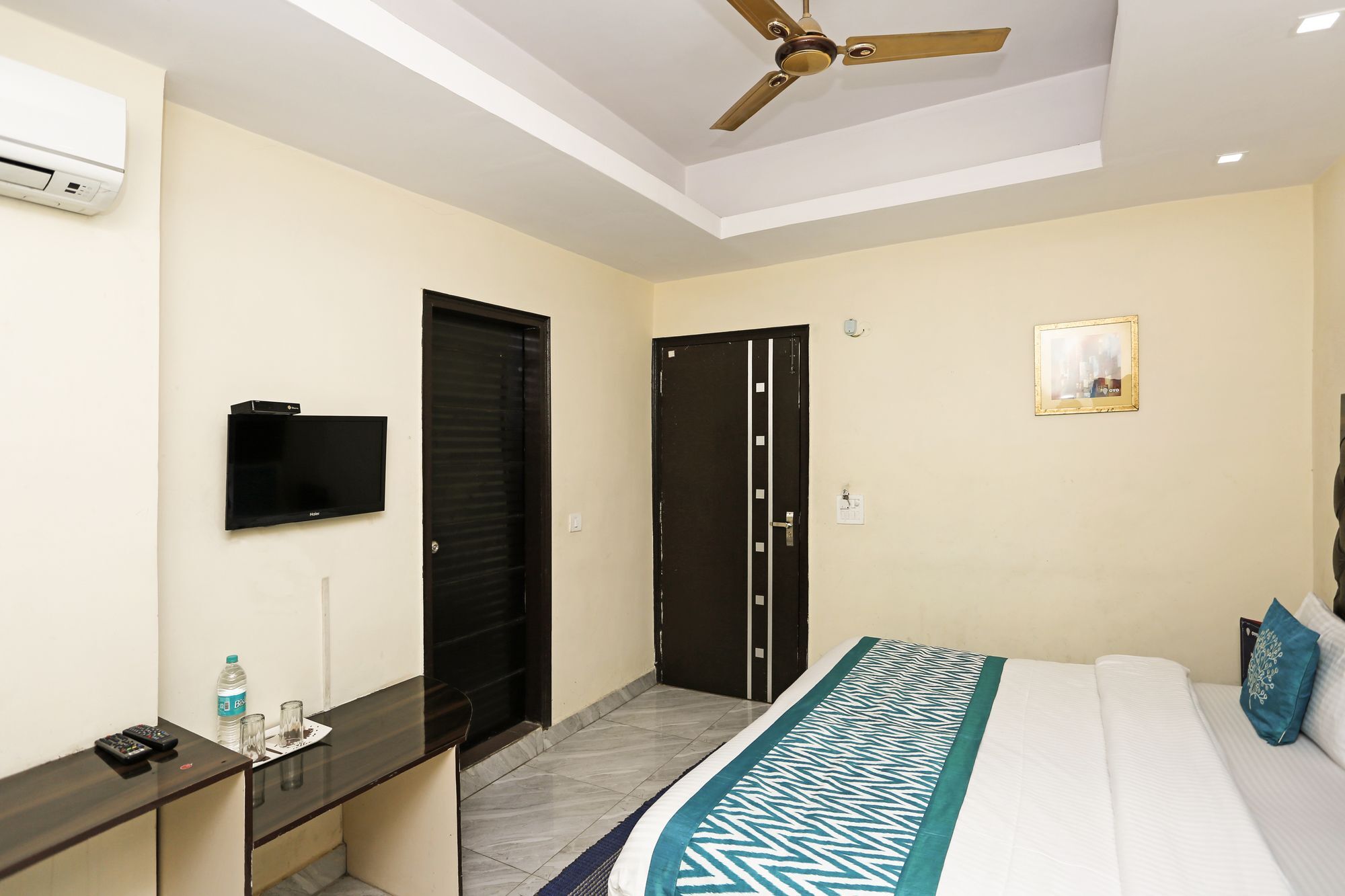 Hotel O Crosswinds Residency Indirapuram Dış mekan fotoğraf